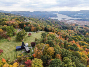 Hudson Valley Guest House and Grounds